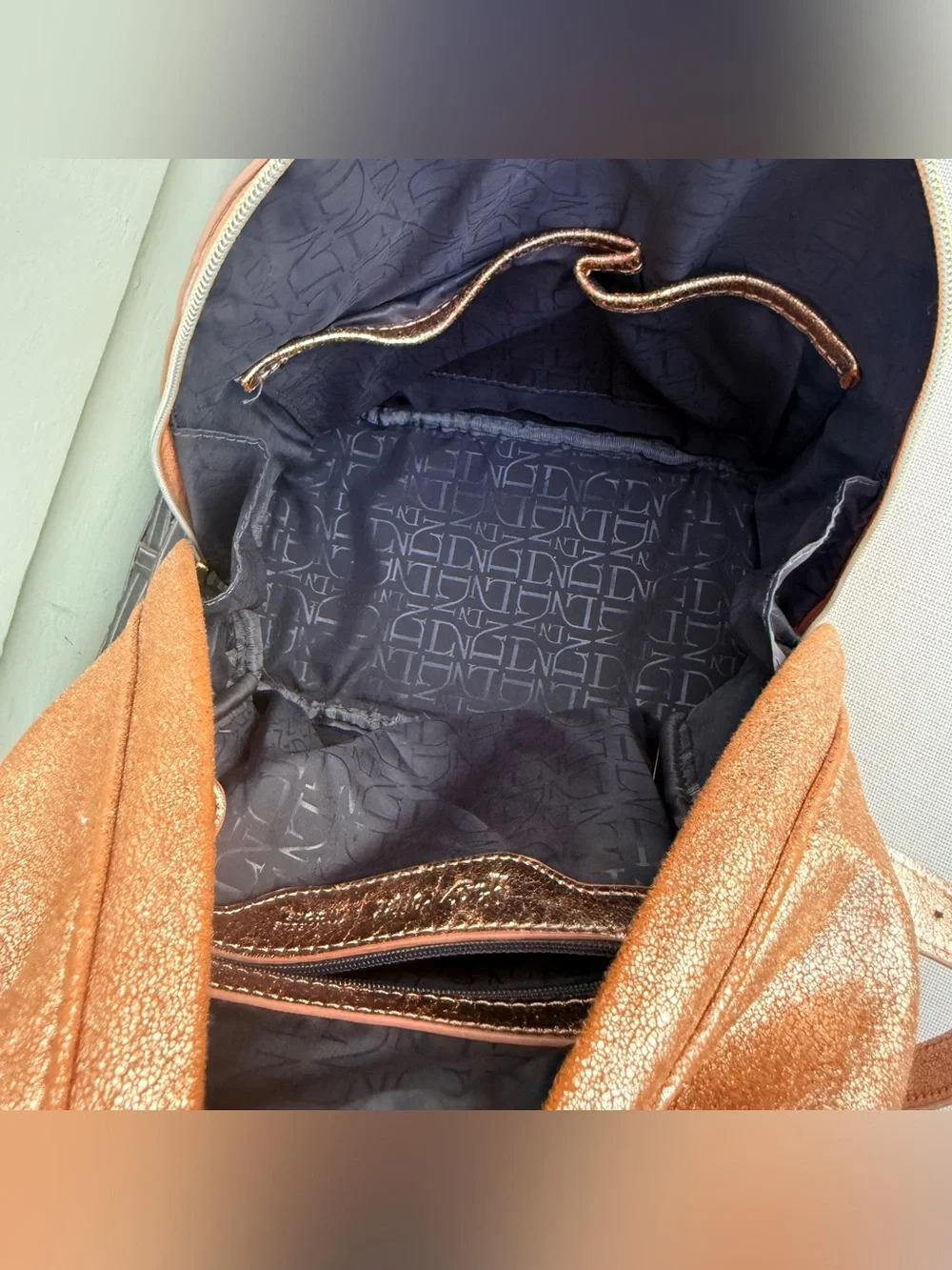 Danielle Nicole Harry Potter Luna Lovegood Mini Backpack in Rose gold - Picture 12 of 12